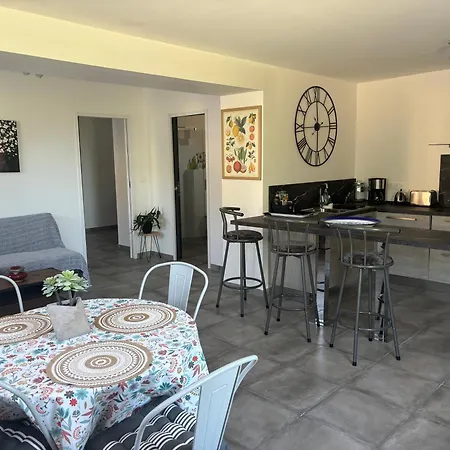 شقة Chez Suzanne كوربارا